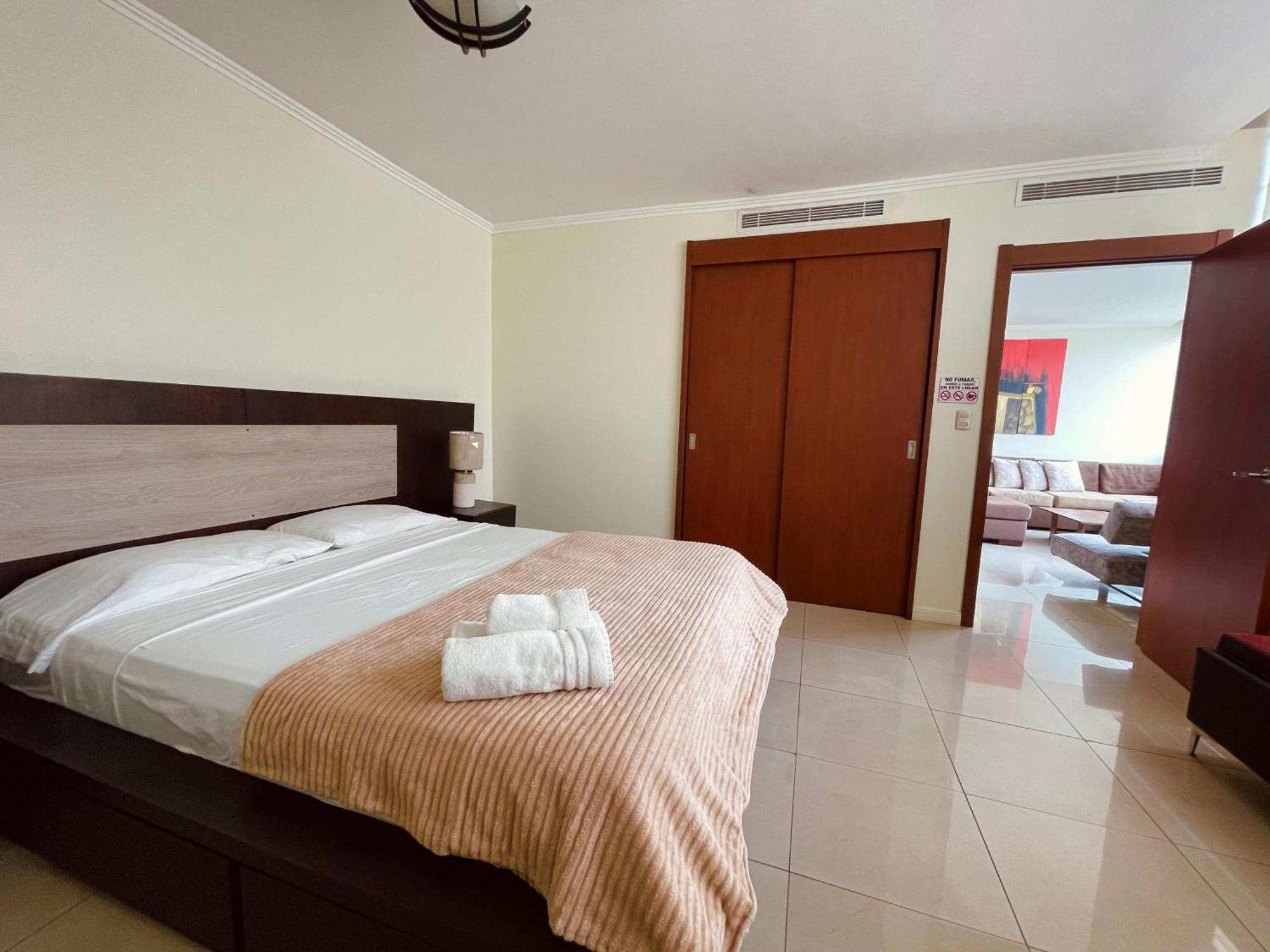Suite Riverfront Puerto Santa Ana Guayaquil Esterno foto