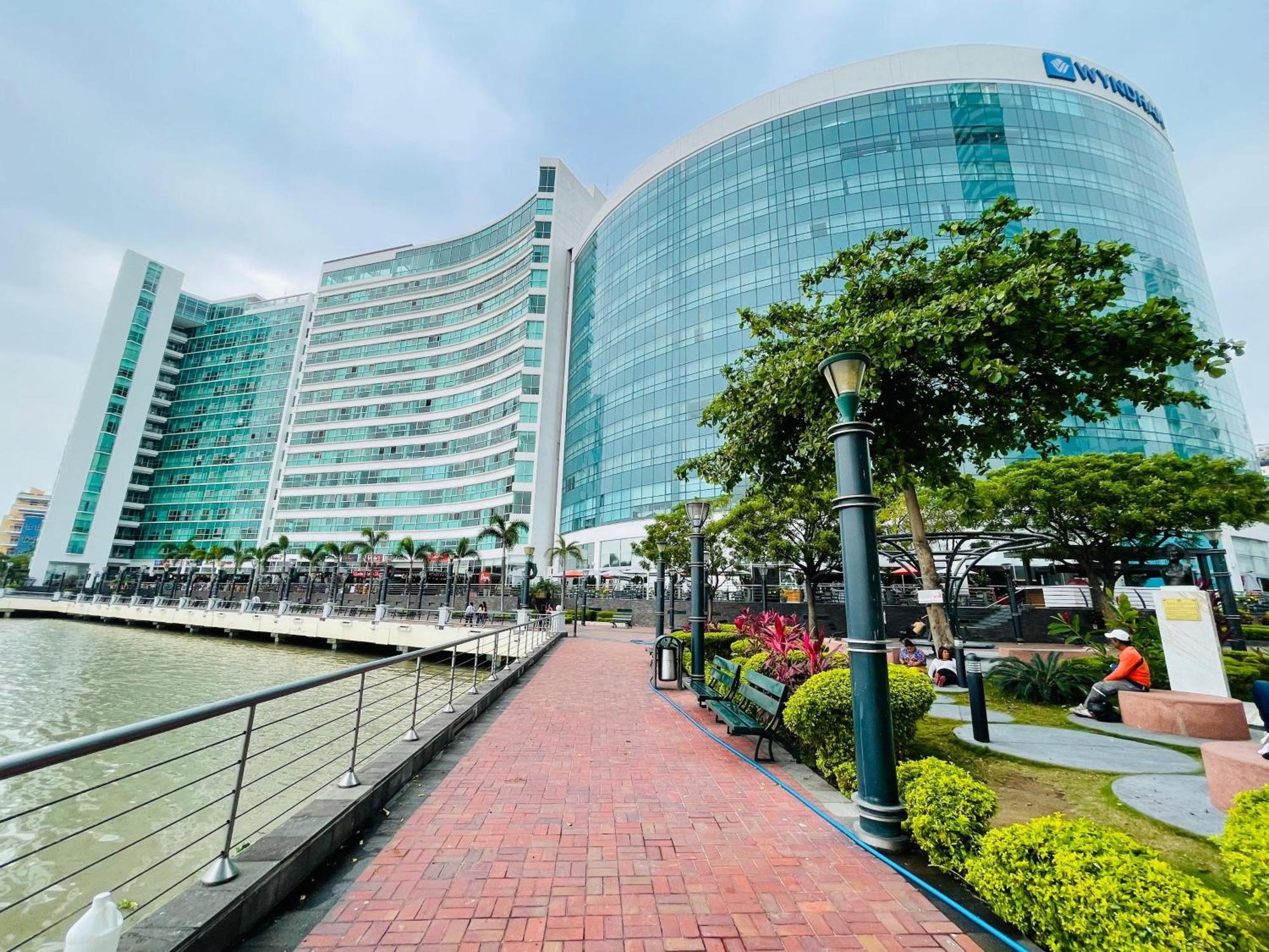 Suite Riverfront Puerto Santa Ana Guayaquil Esterno foto