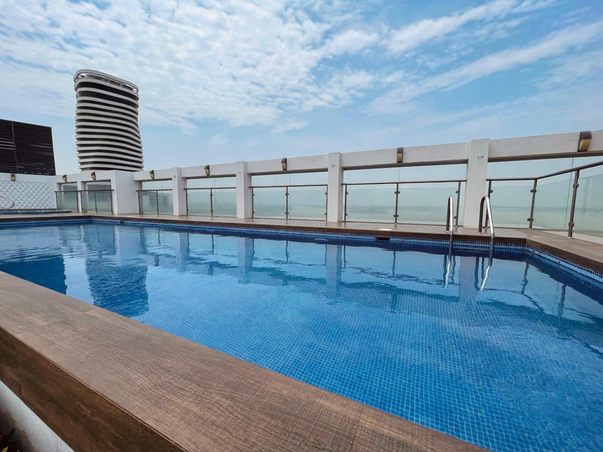 Suite Riverfront Puerto Santa Ana Guayaquil Esterno foto